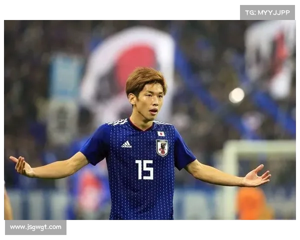大迫勇也的精彩进球：亚洲杯关键时刻的瞬间绽放