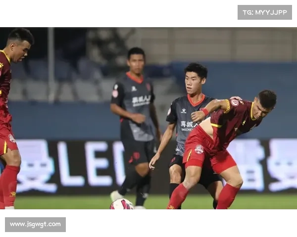 成都蓉城签约边锋背后的报价分析与未来发展潜力展望