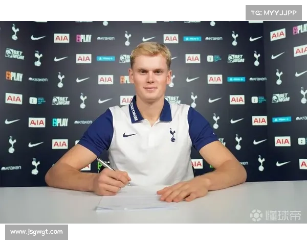 捷克足球门将重要人物及其成长背景全面解析